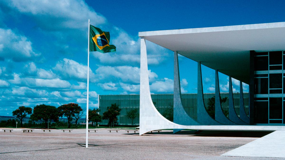 Un hombre intentó ingresar a la residencia presidencial en Brasilia.