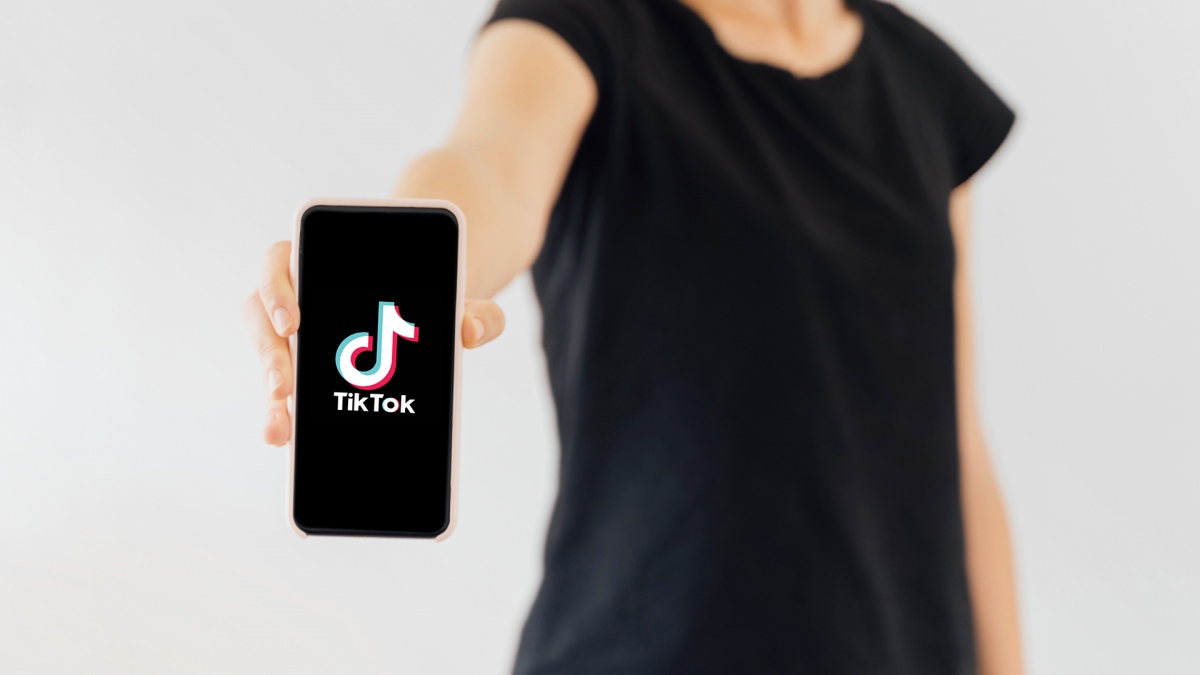 La Unión Europea llevará a cabo una investigación sobre TikTok por presunta violación de normas de protección a menores.