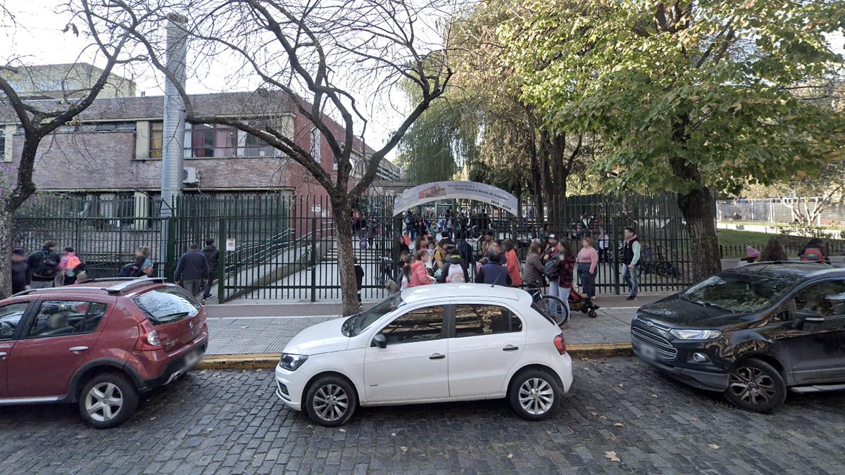 Se robaron 200 laptops de una escuela en Palermo que ya había sido víctima de robos anteriores.